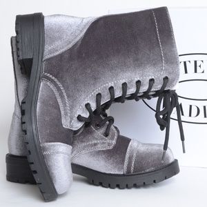 *Steve Madden* GRAY VELVET BOOTS IN WOMEN'S